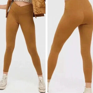 NEW Offline By Aerie Real Me High Waisted Crossover  Legging in Gold Khaki